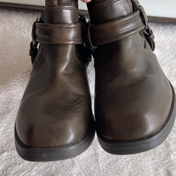 ESprit Haven vegan leather Moto ankle boots - Picture 5 of 9